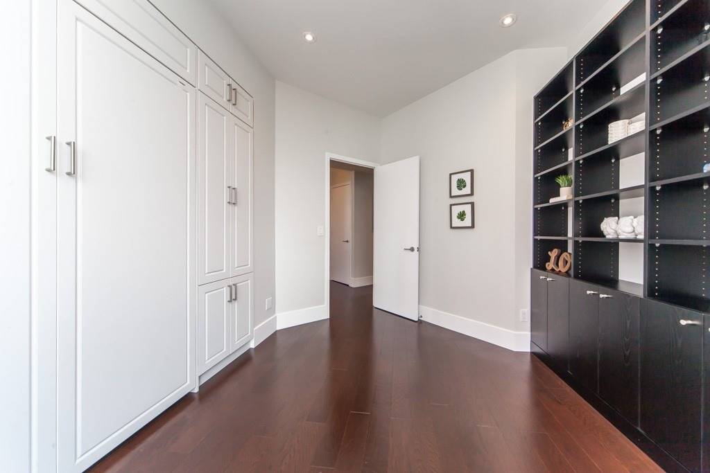 #2209 - 7 King St E, Toronto