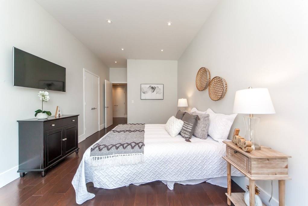 #2209 - 7 King St E, Toronto