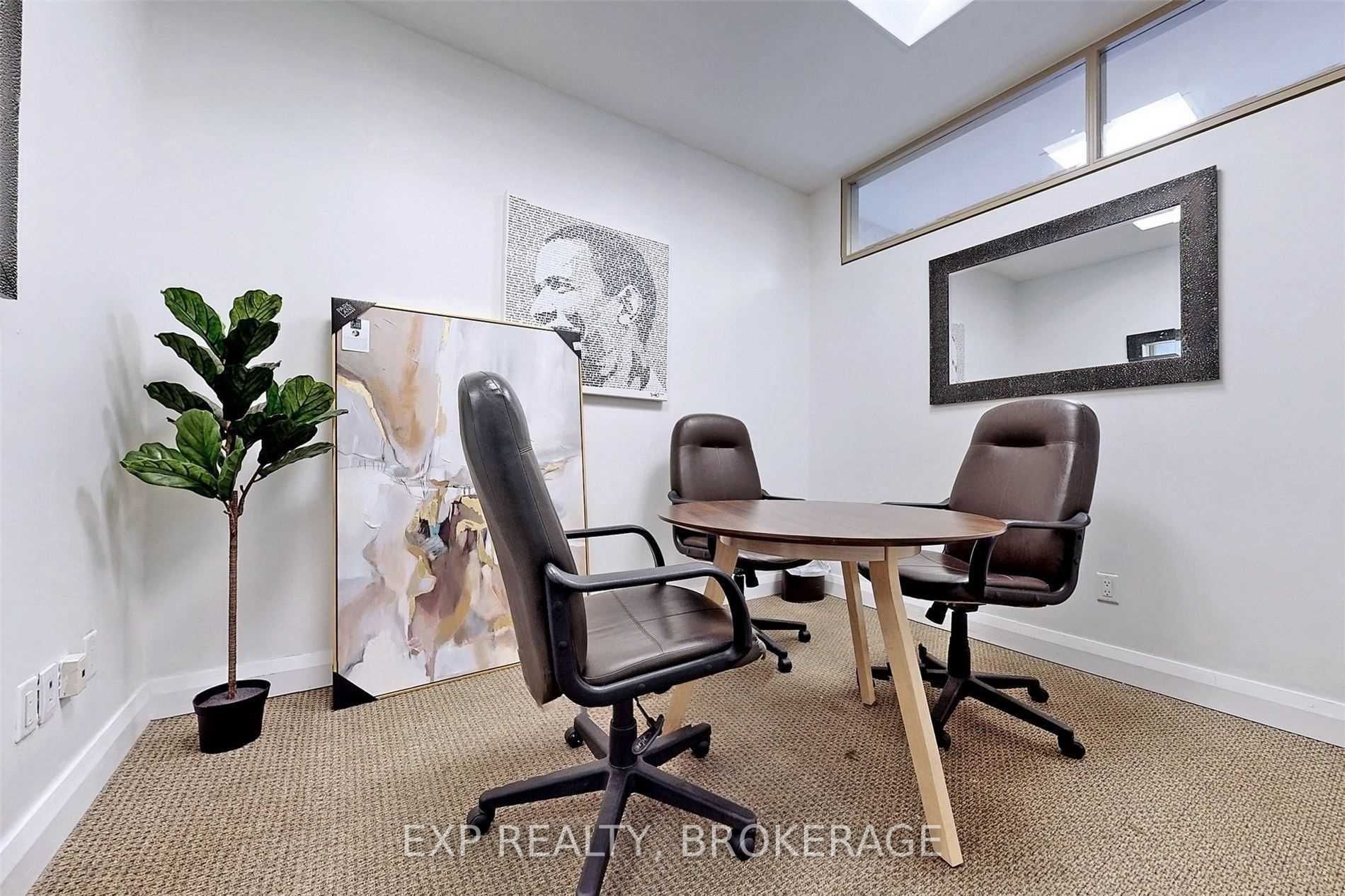 137 Berkeley St, #205