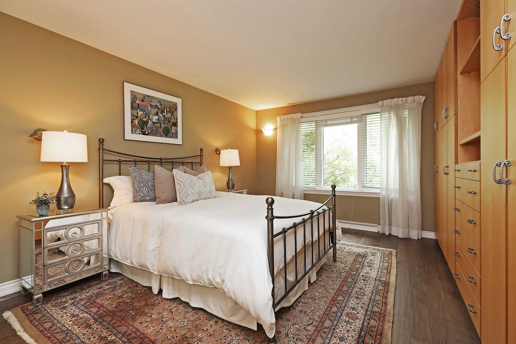 24 Cedar Springs Grve