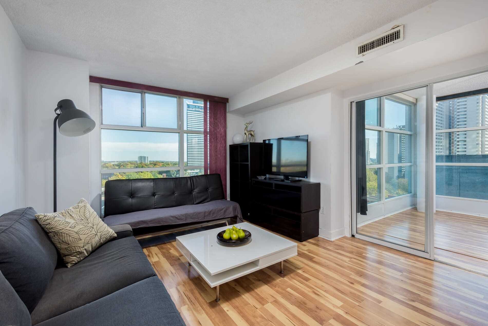 409 Bloor St E, #1003