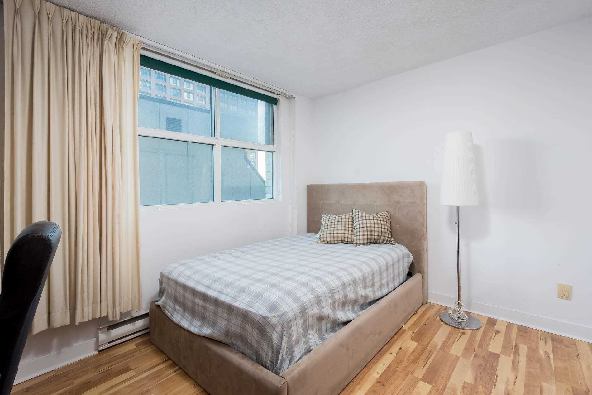 409 Bloor St E, #1003