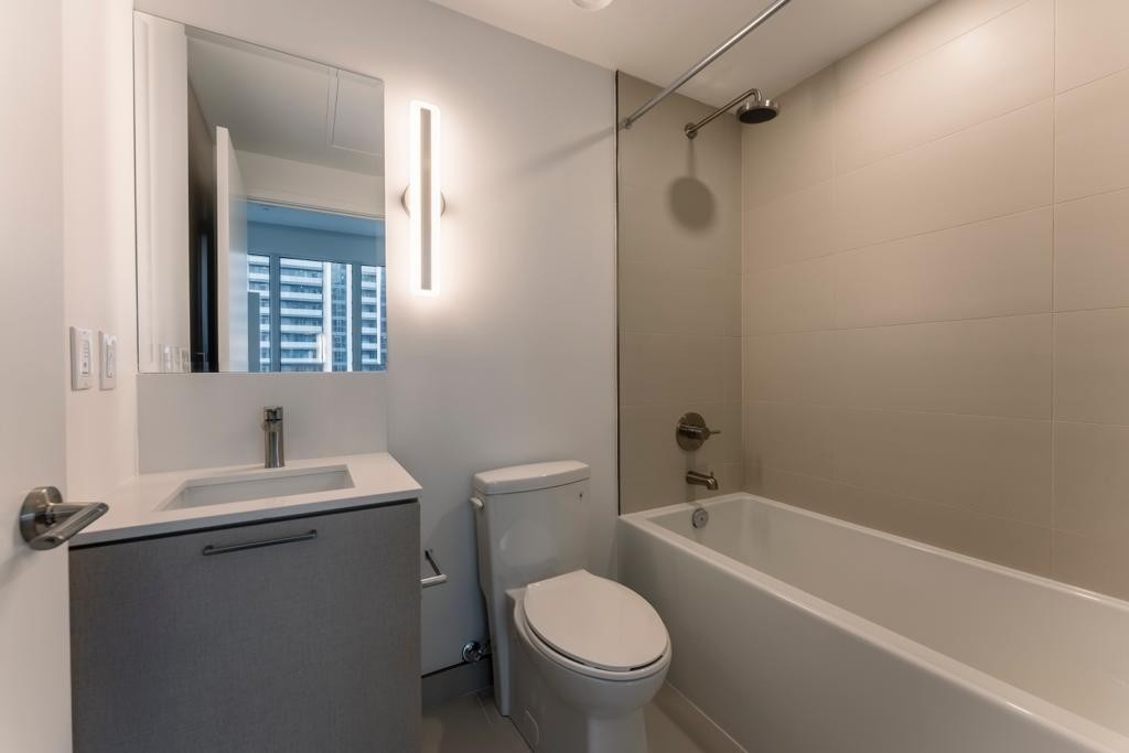 19 Western Battery Rd, #2306