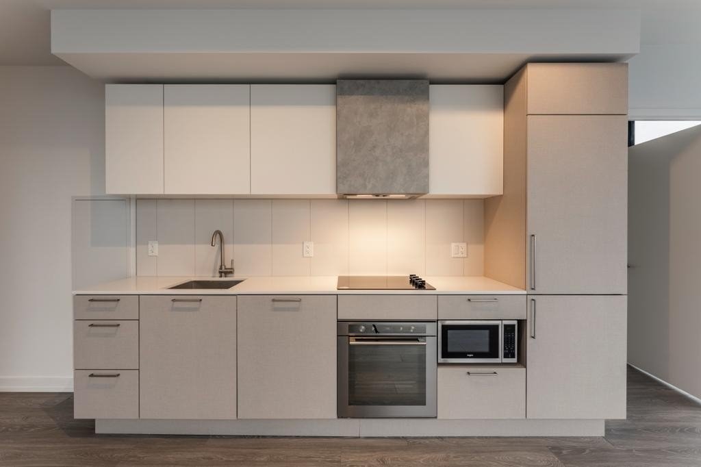 19 Western Battery Rd, #2306