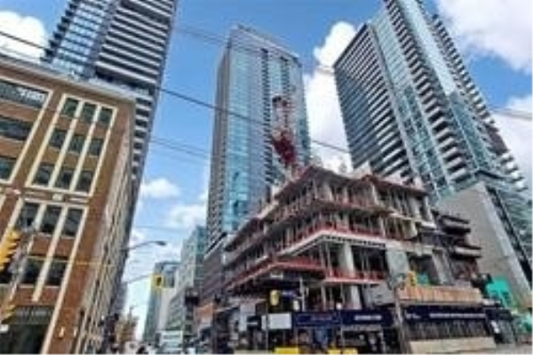 88 Blue Jays Way, Toronto