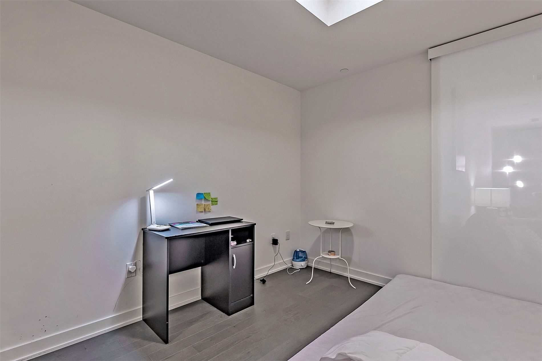 330 Richmond St W, #505