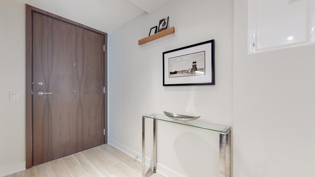 17 Bathurst St, #603
