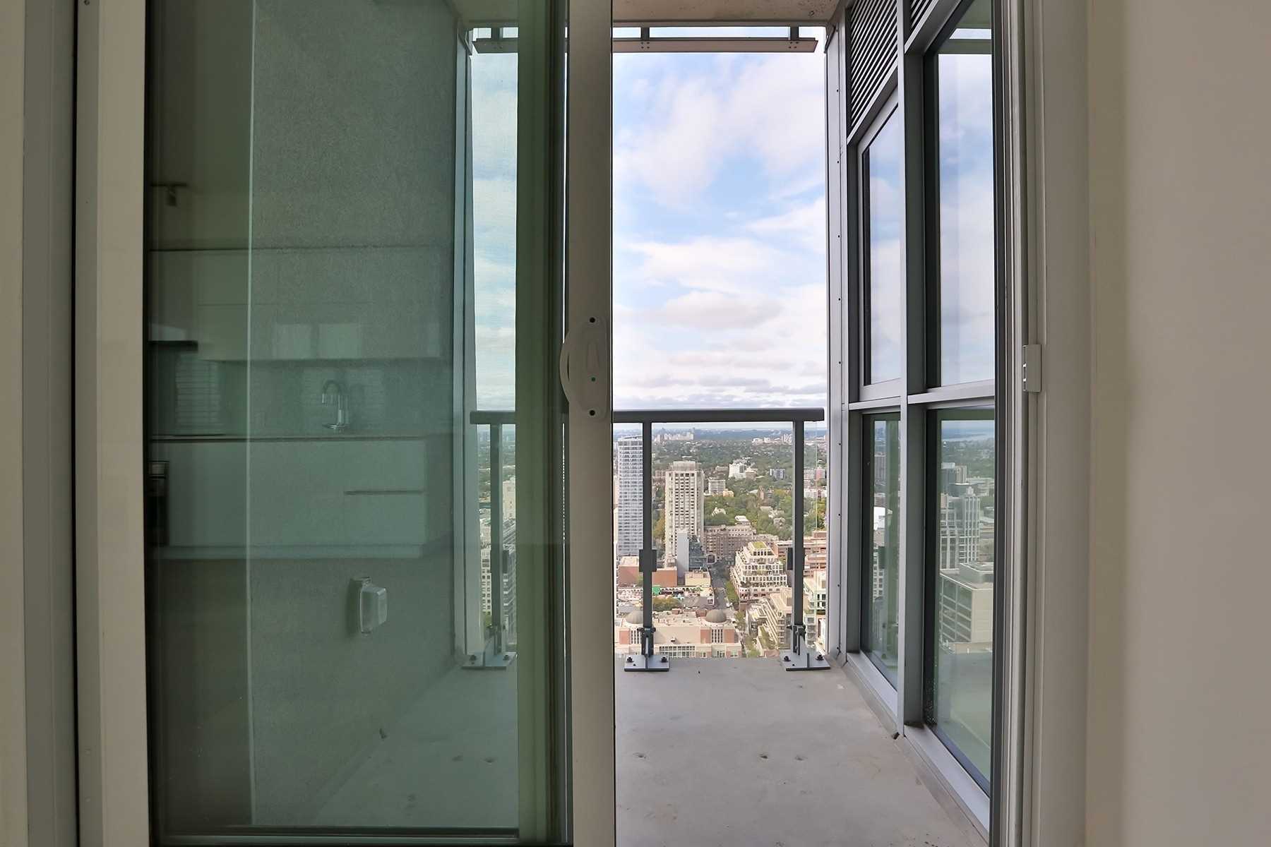 1 Yorkville Ave, #4101