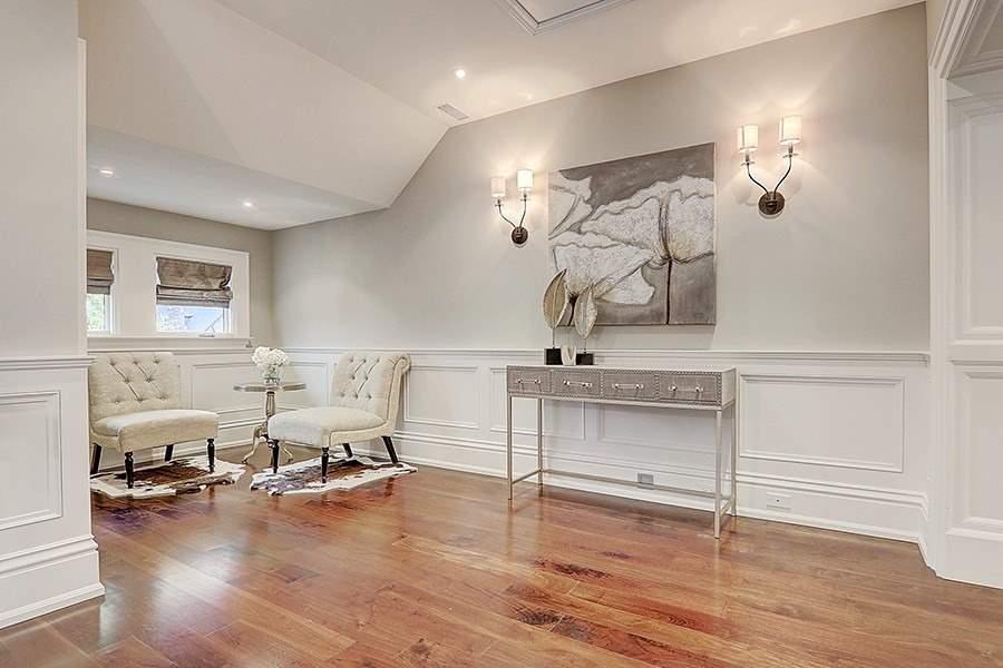 15 Castle Frank Cres