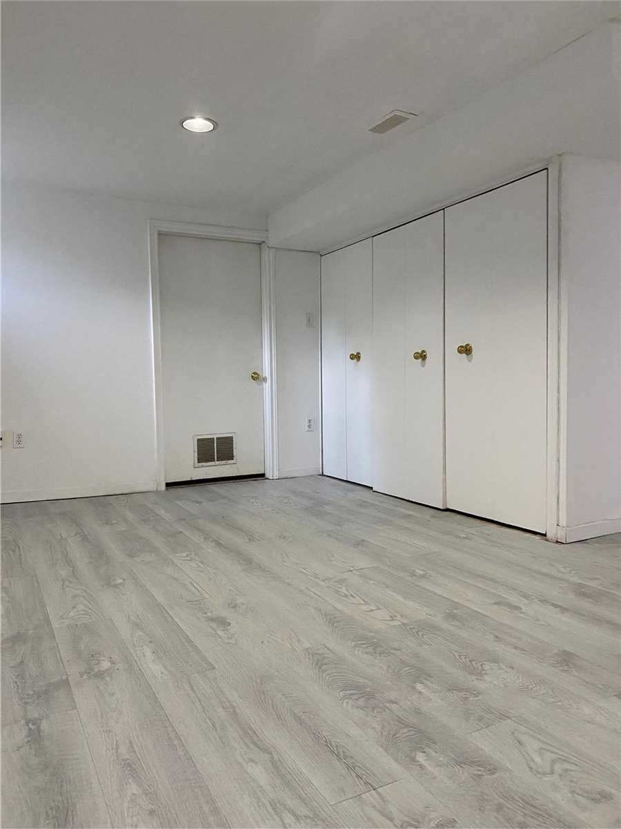 1563 Bathurst St