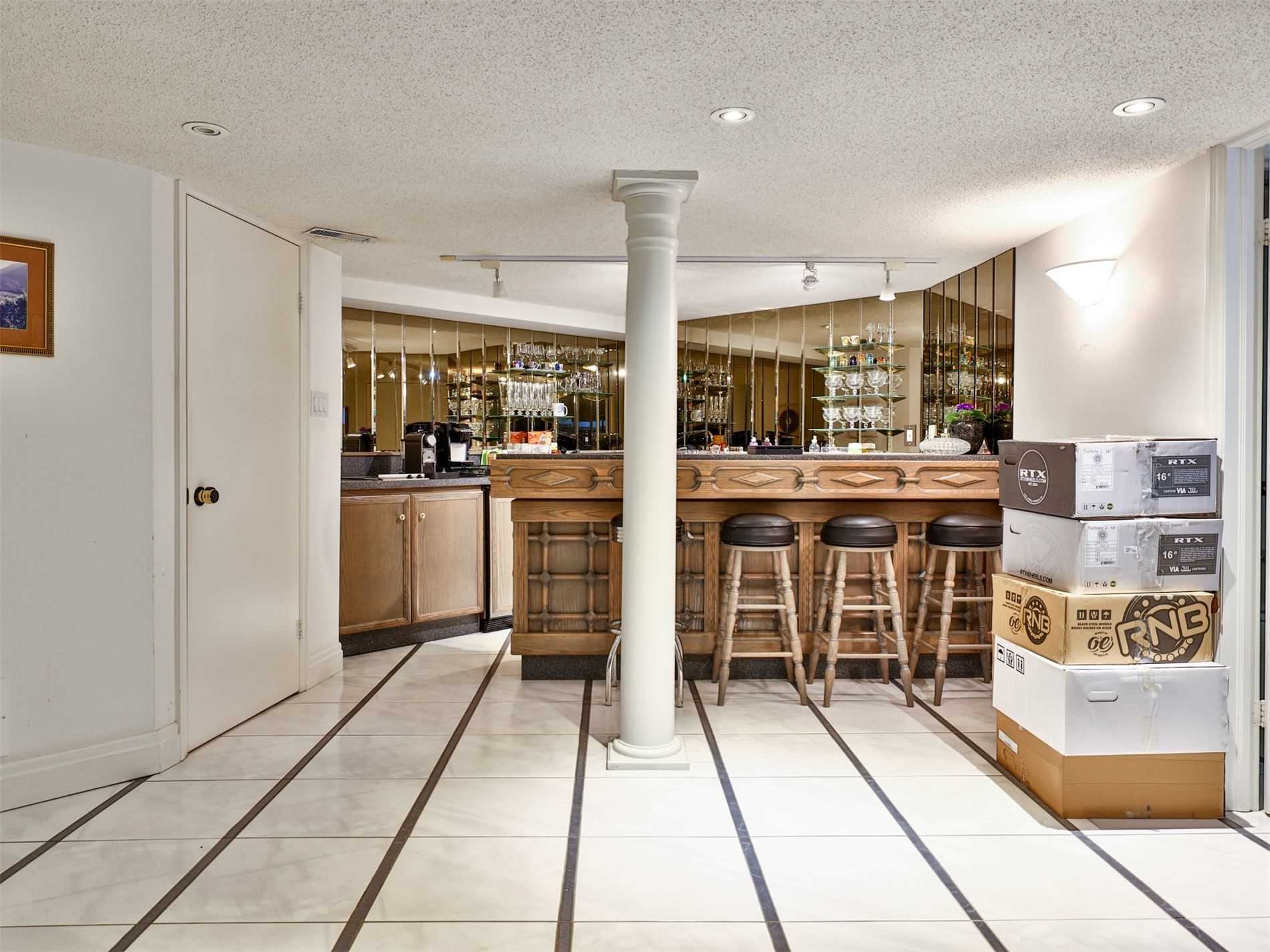 4 Chipstead Rd