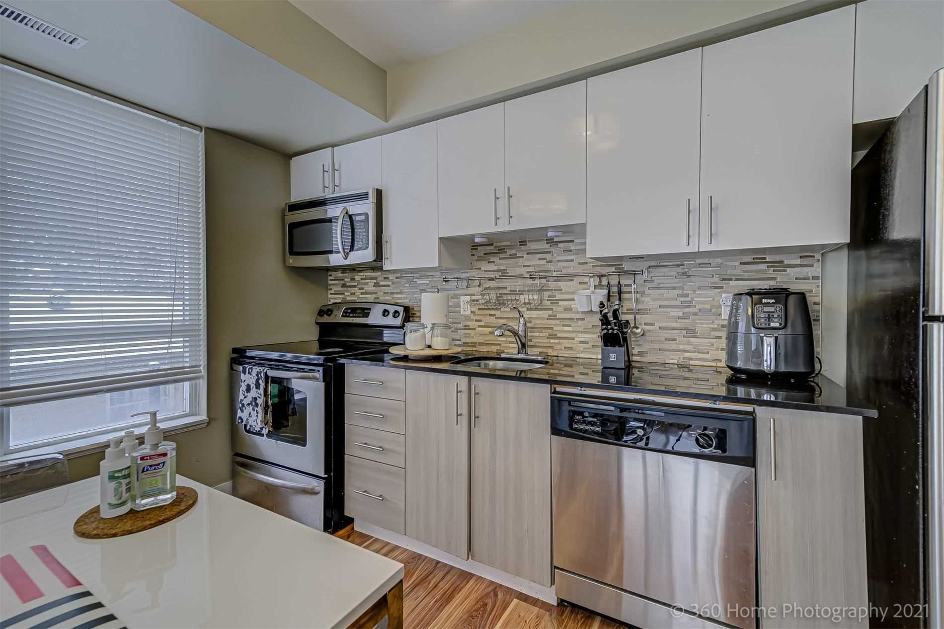 801 Sheppard Ave, #202