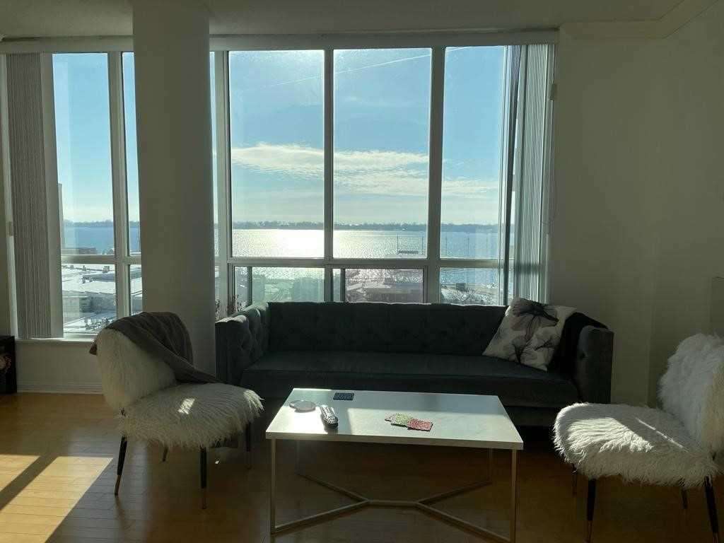 230 Queens Quay W, #1016