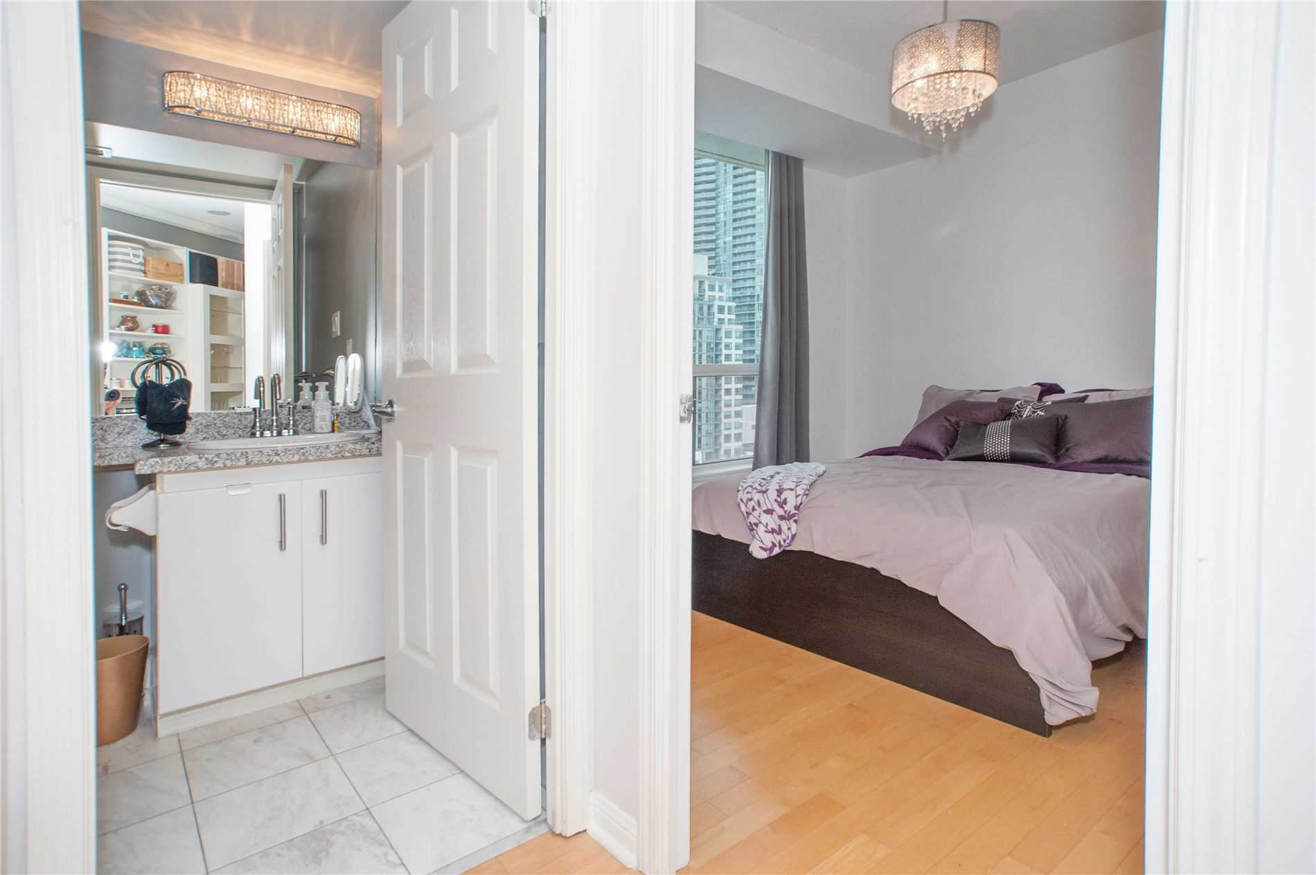 230 Queens Quay W, #1016