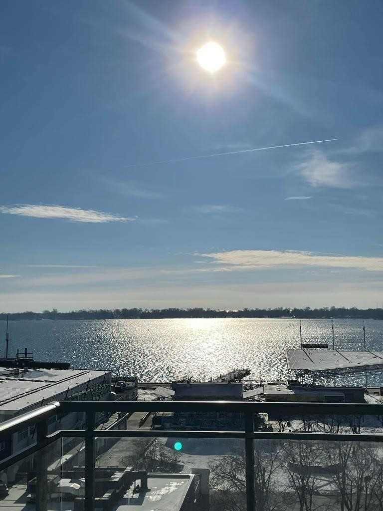 230 Queens Quay W, #1016