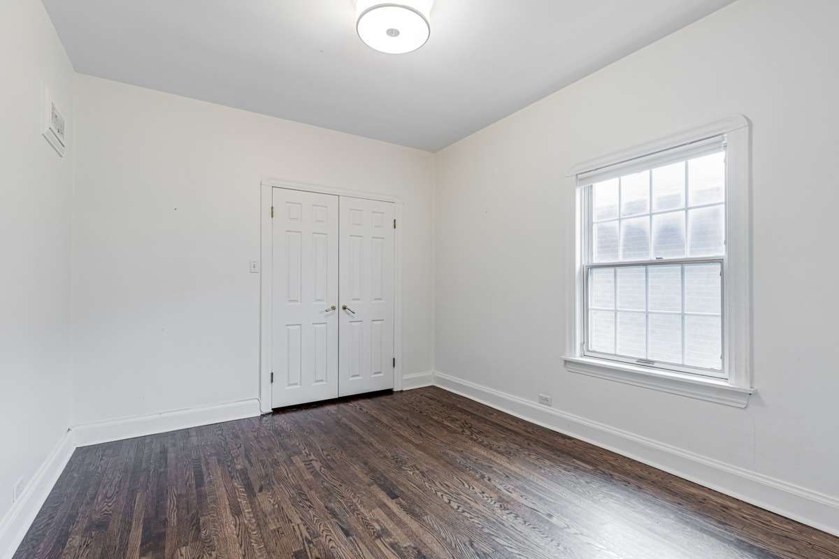 33 Hawarden Cres