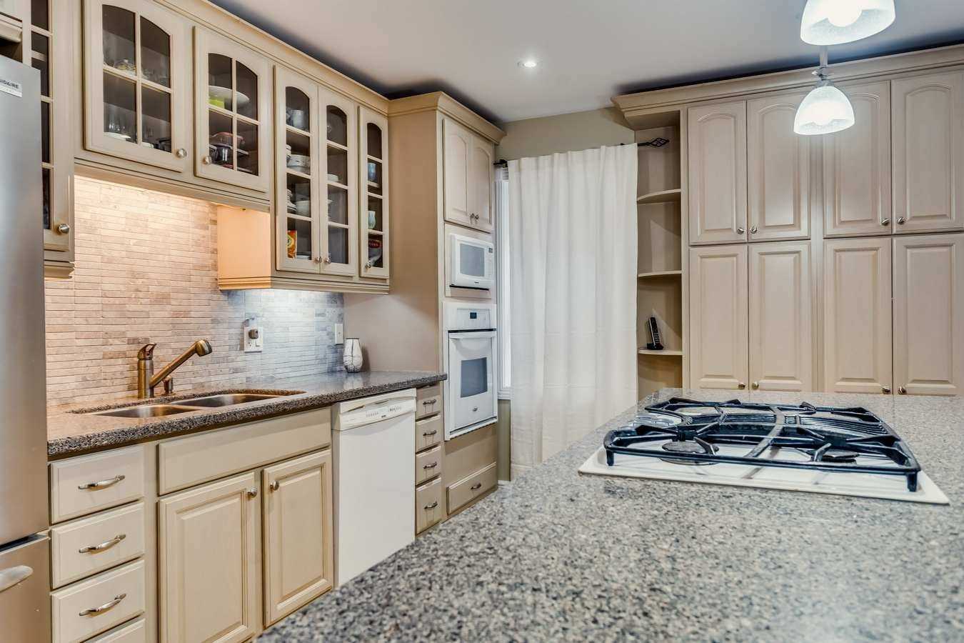 15 Braemar Ave, #Main