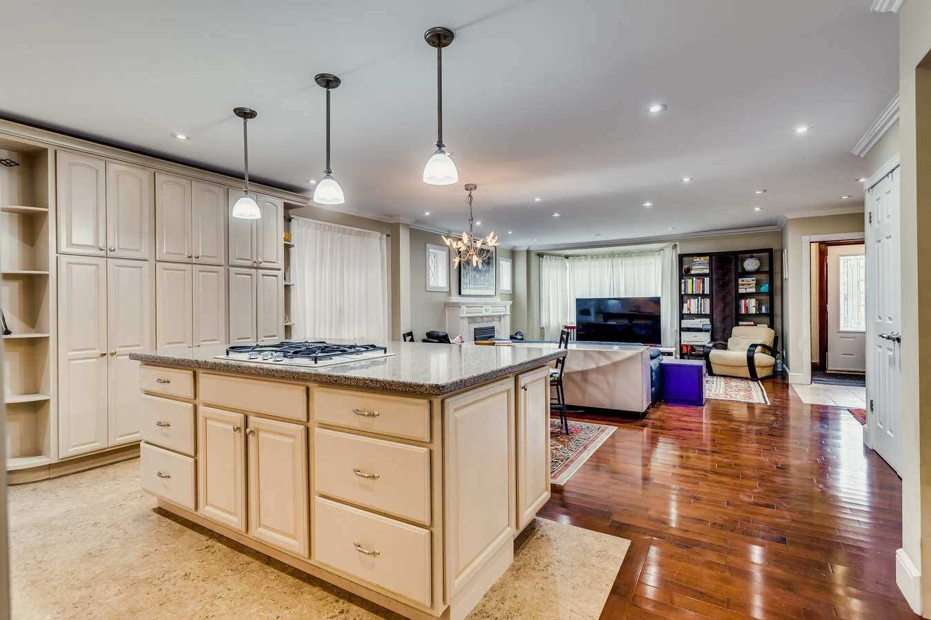 15 Braemar Ave, #Main