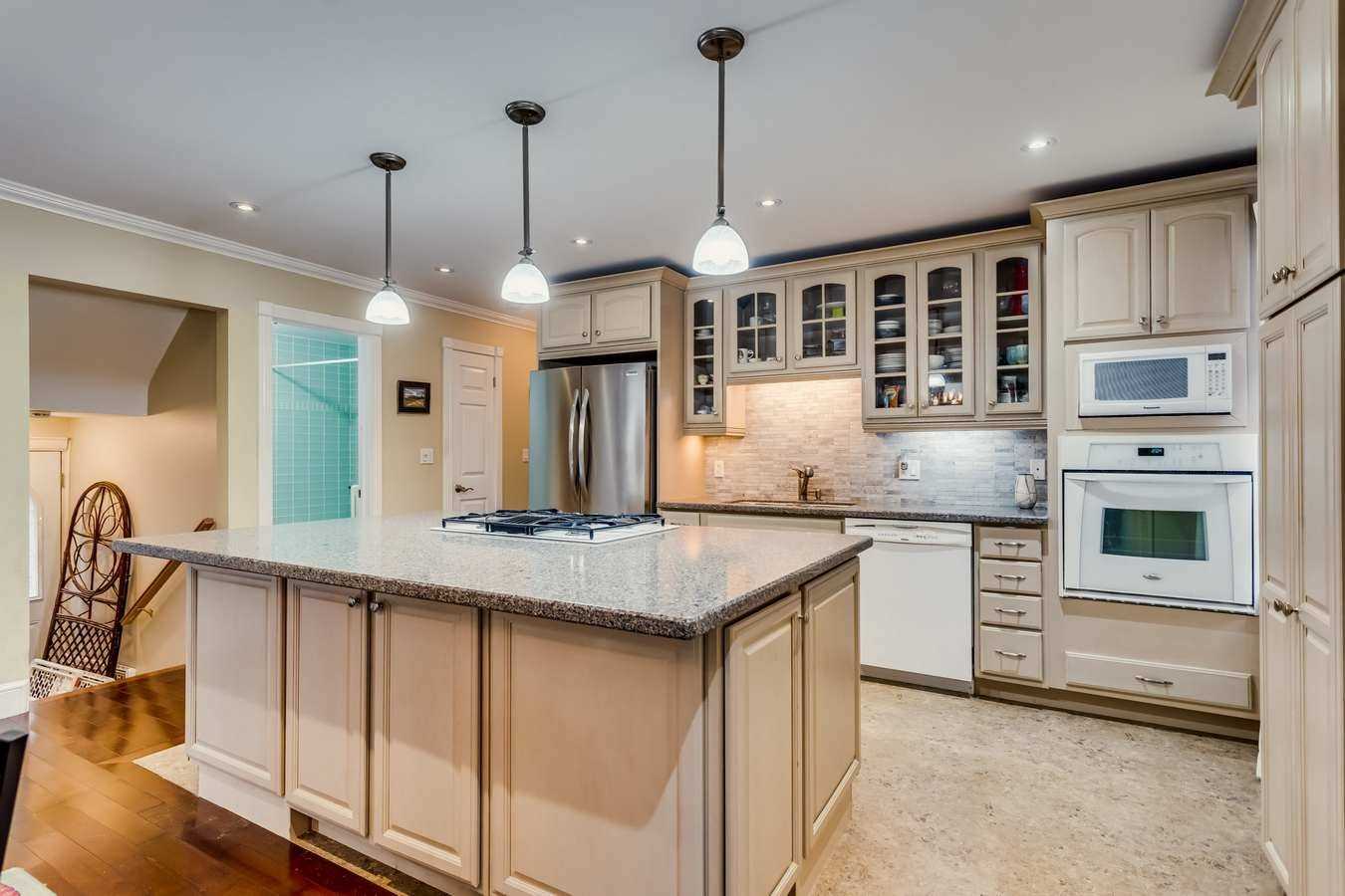 15 Braemar Ave, #Main