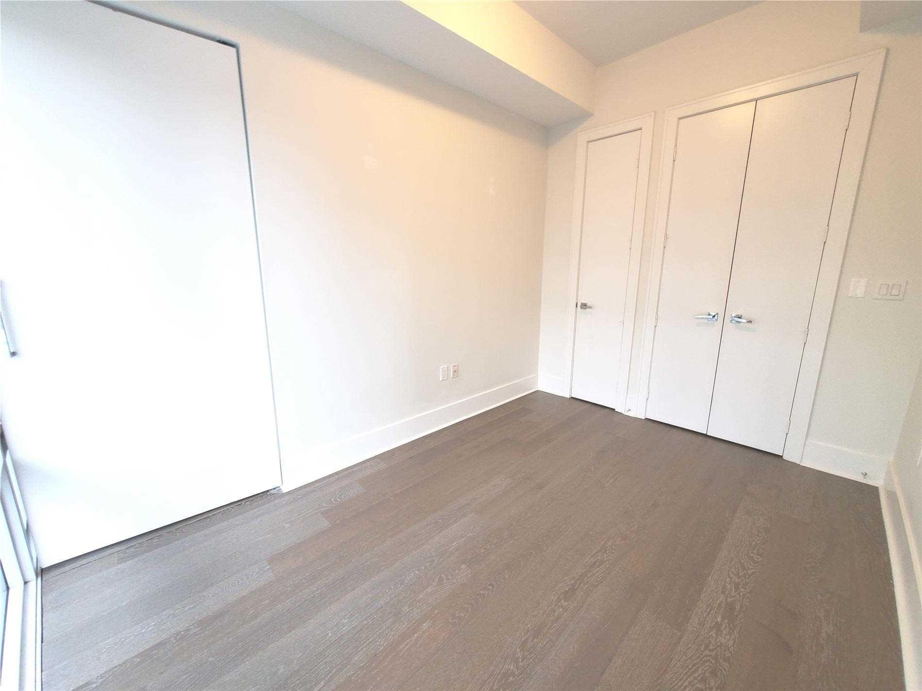 29 Queens Quay E #918