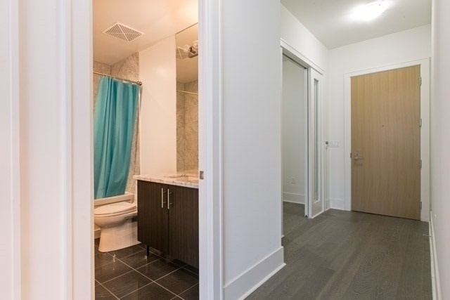 29 Queens Quay E #918