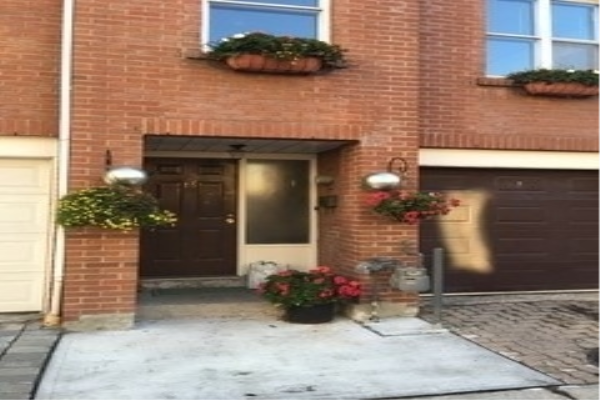 13 Portneuf Crt, Toronto
