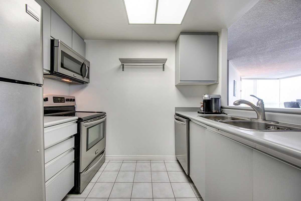 7 Concorde Pl, #1410