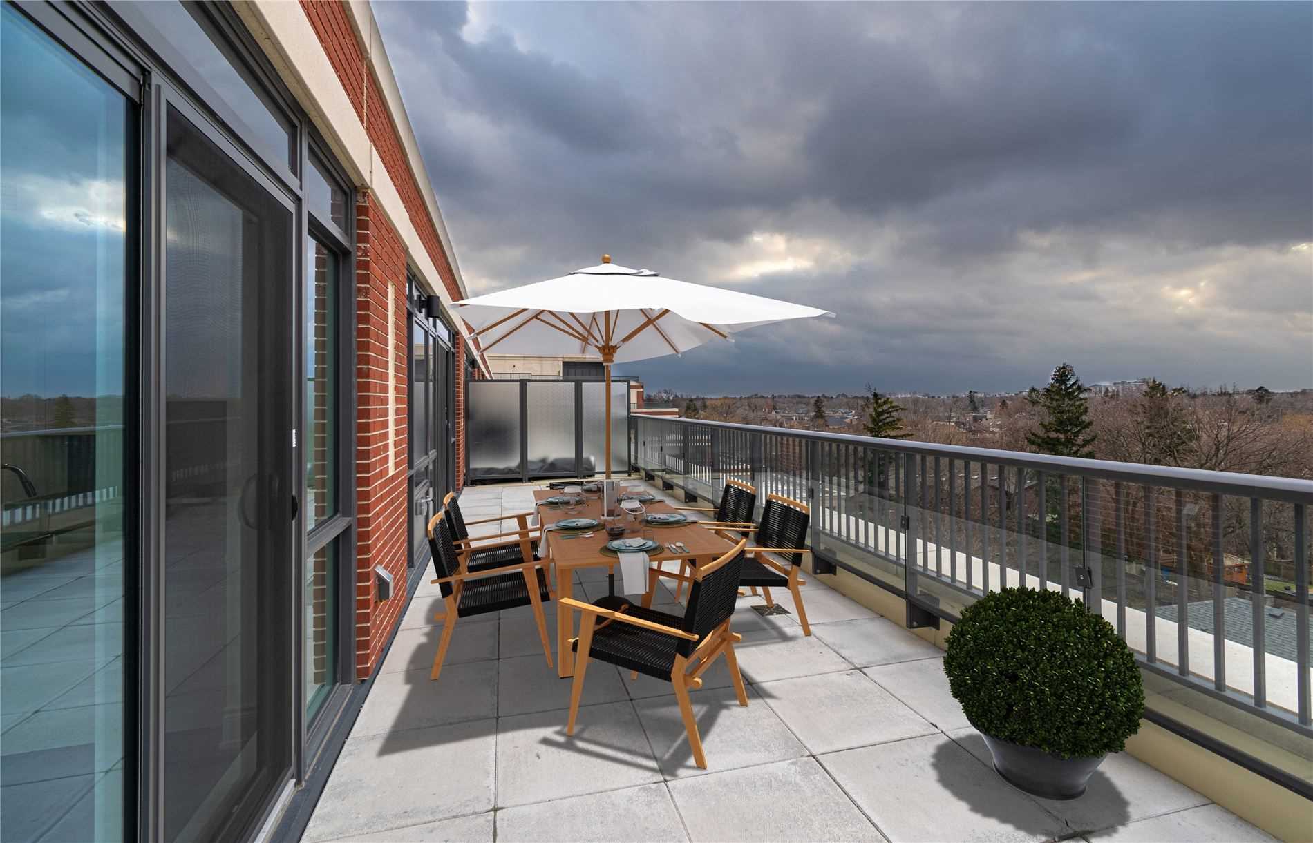 1700 Avenue Rd, #602