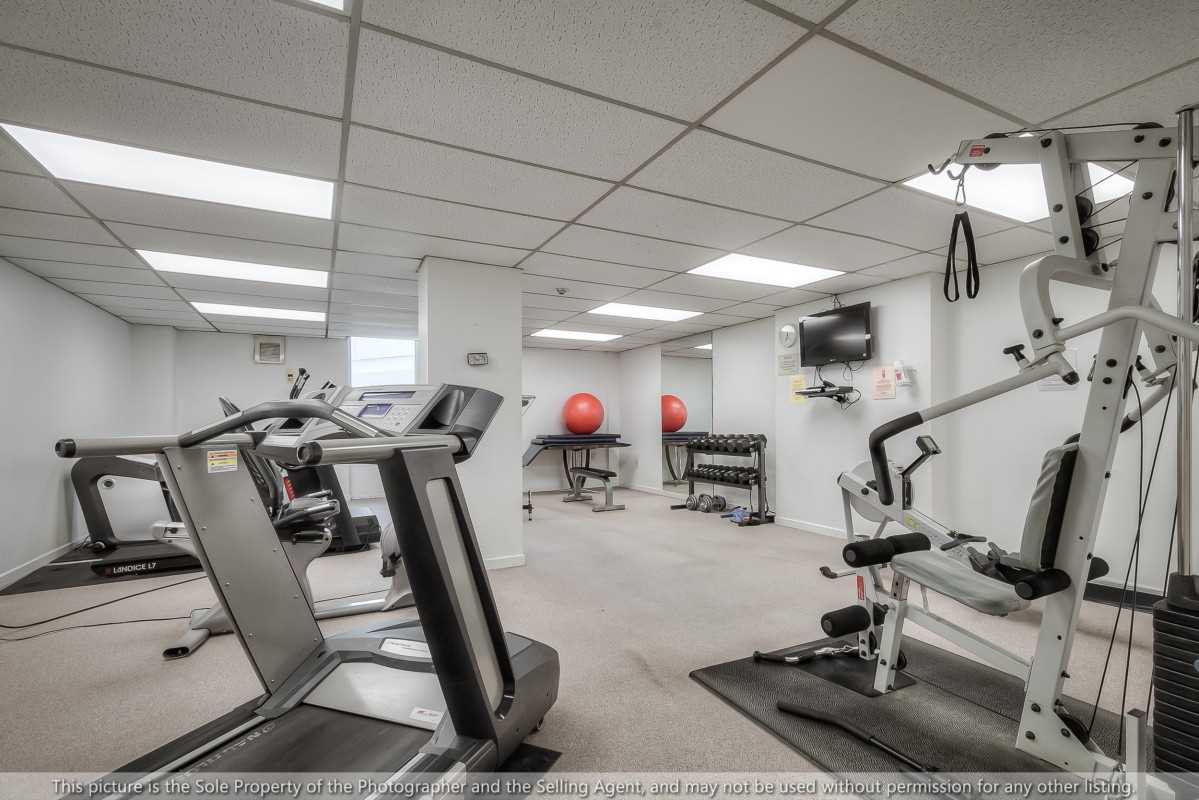 75 Graydon Hall Dr, #1703