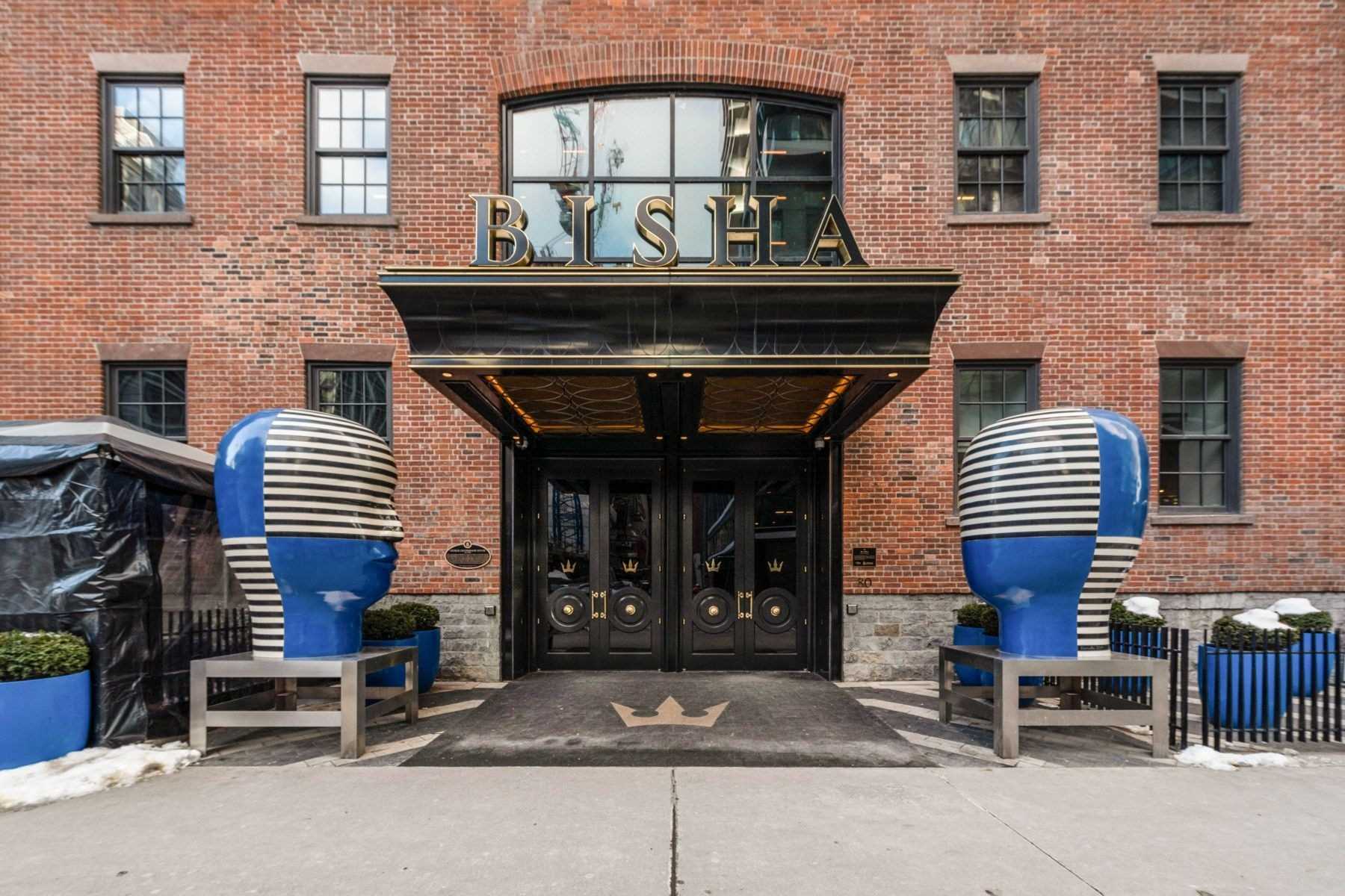 88 Blue Jays Way, #4105