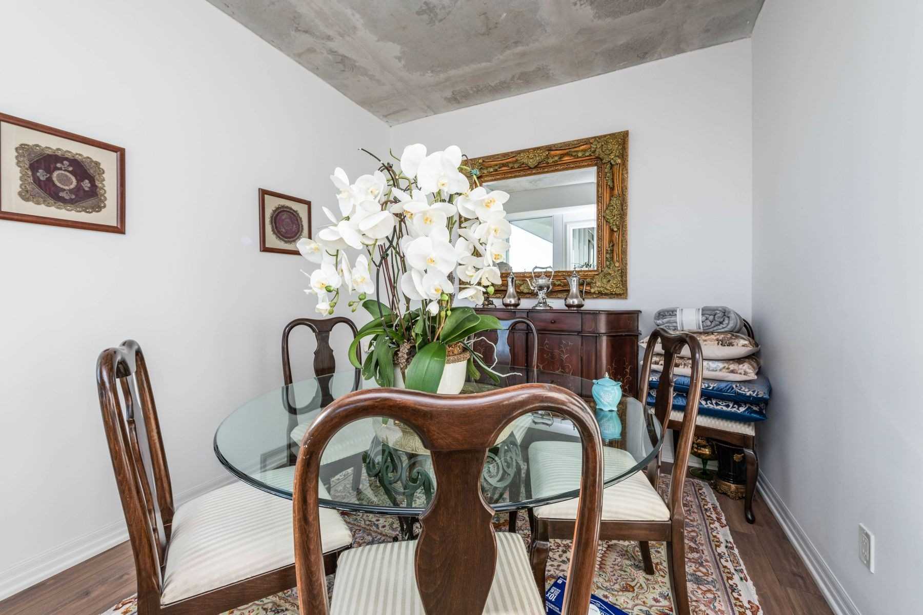 88 Blue Jays Way, #4105