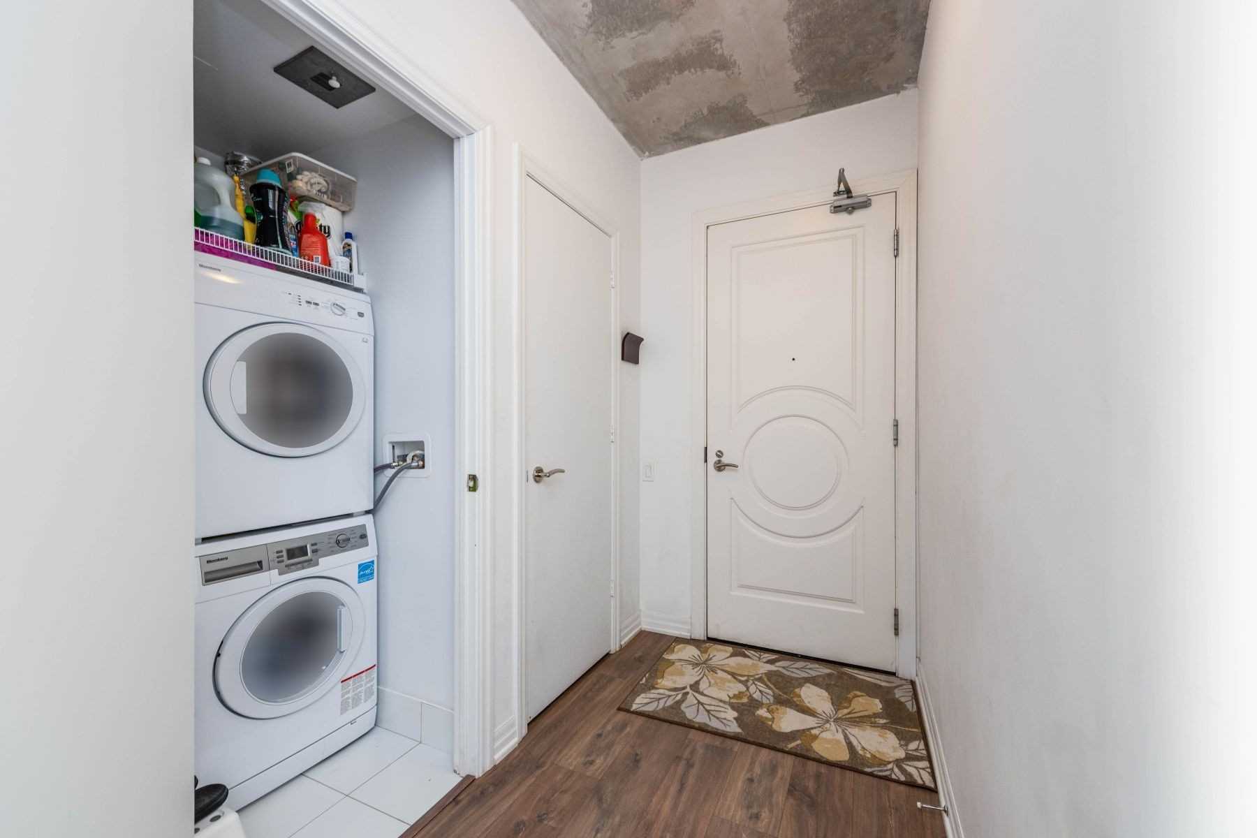 88 Blue Jays Way, #4105