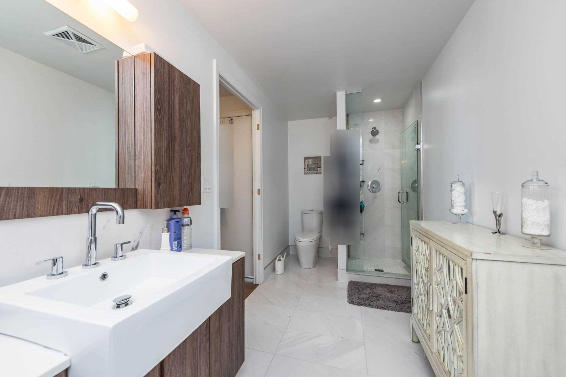 88 Blue Jays Way, #4105