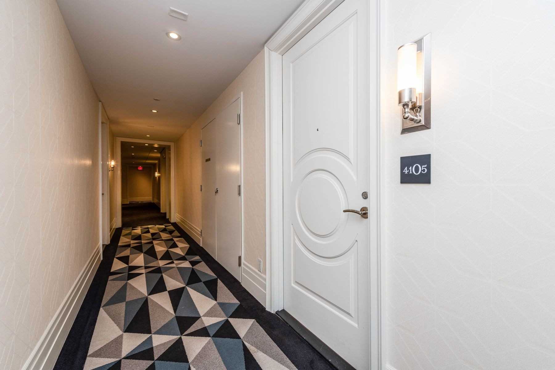 88 Blue Jays Way, #4105