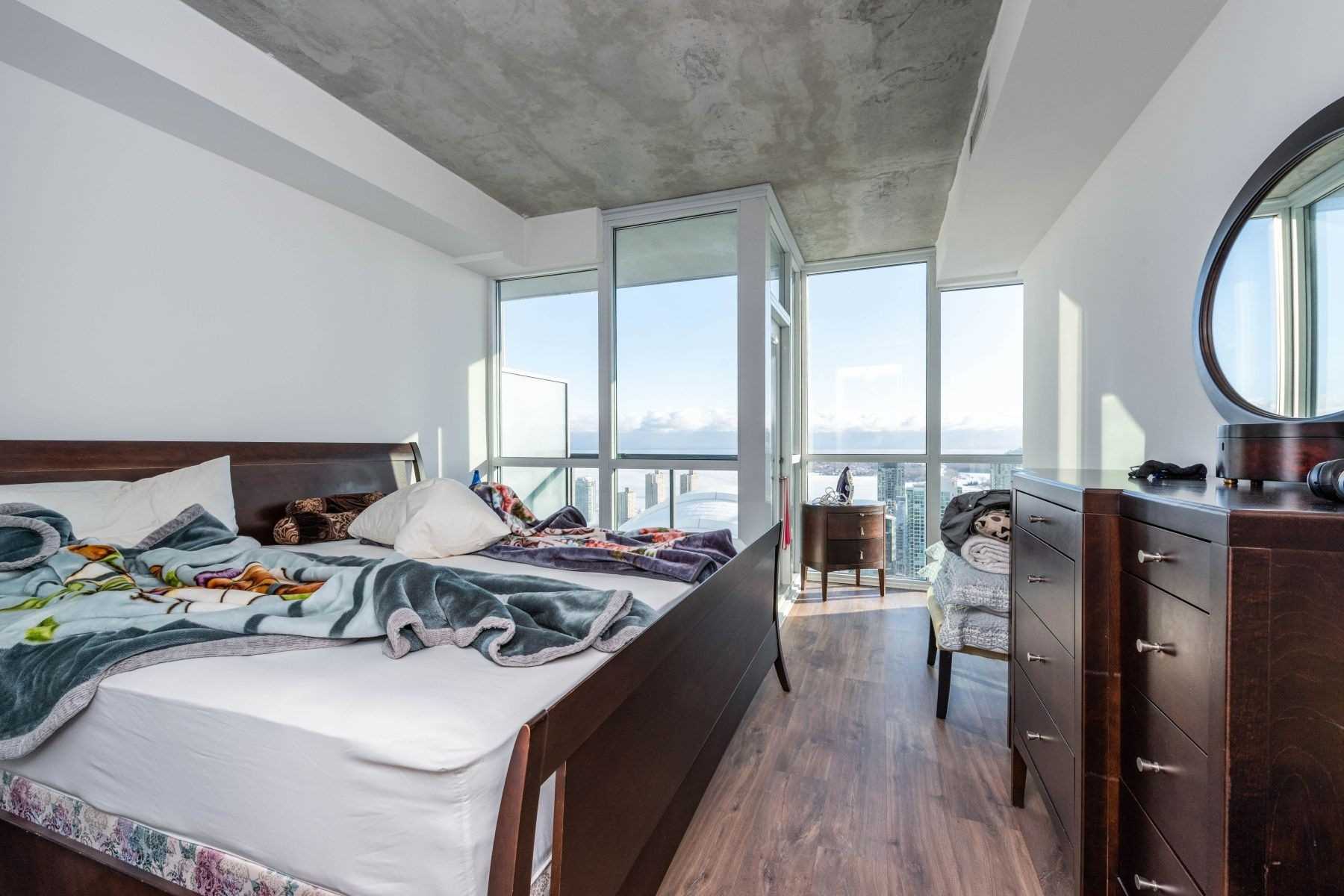 88 Blue Jays Way, #4105