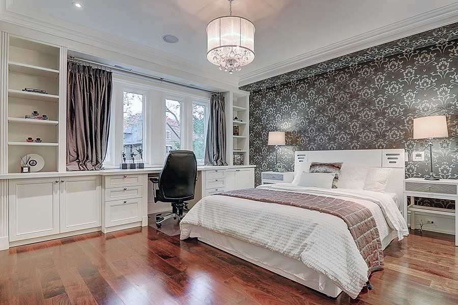 15 Castle Frank Cres