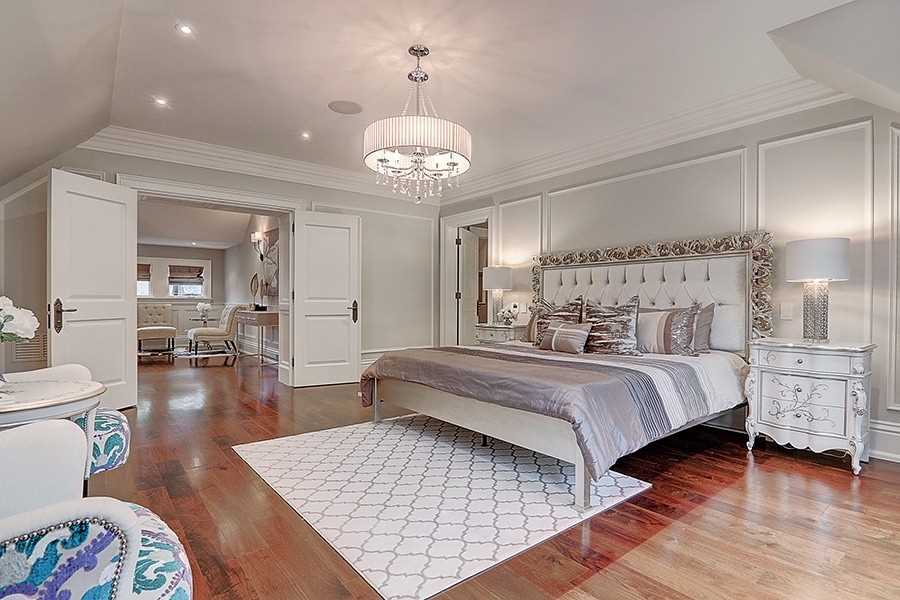 15 Castle Frank Cres