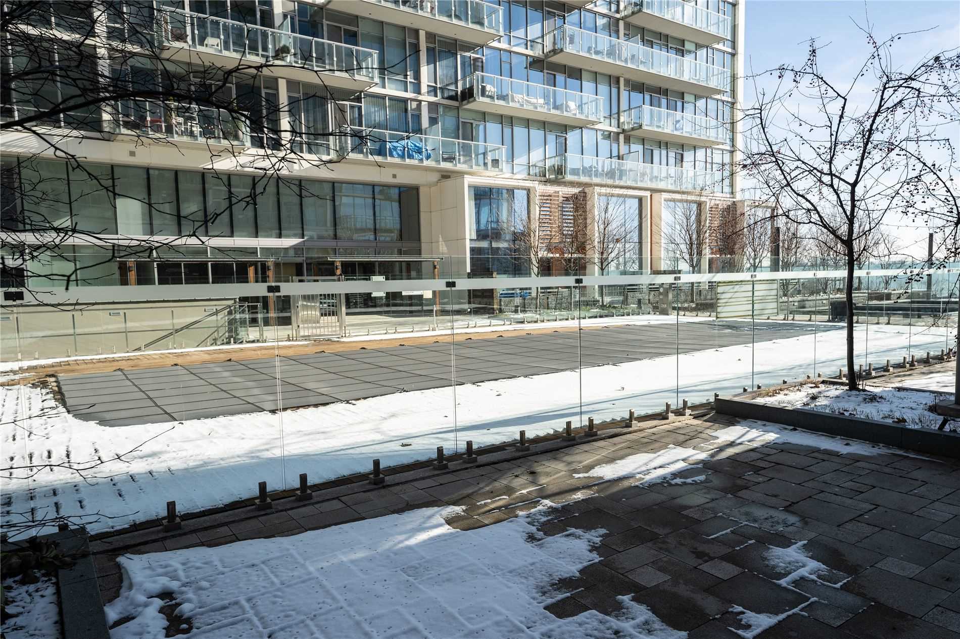 29 Queens Quay E #616