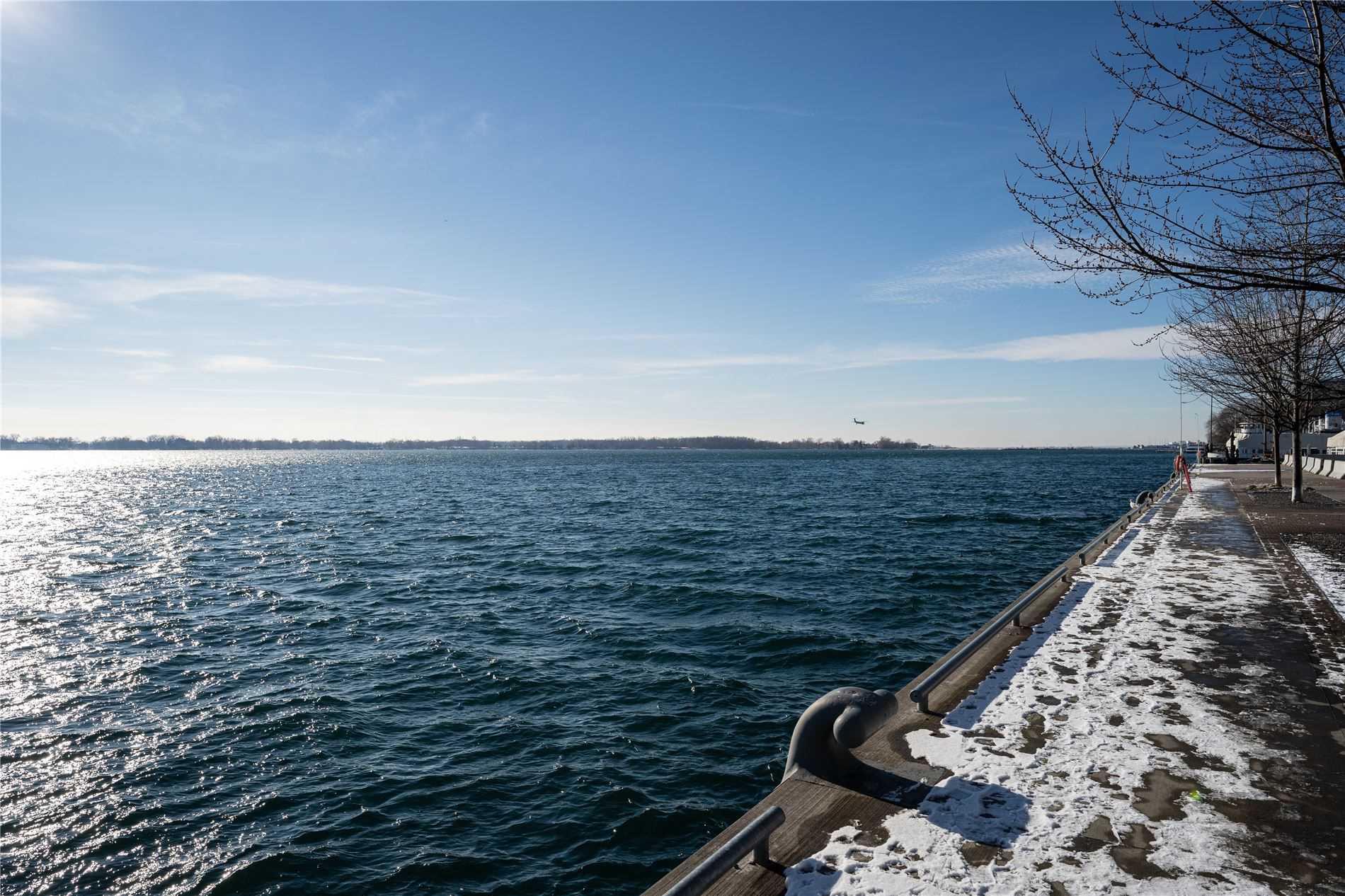 29 Queens Quay E #616