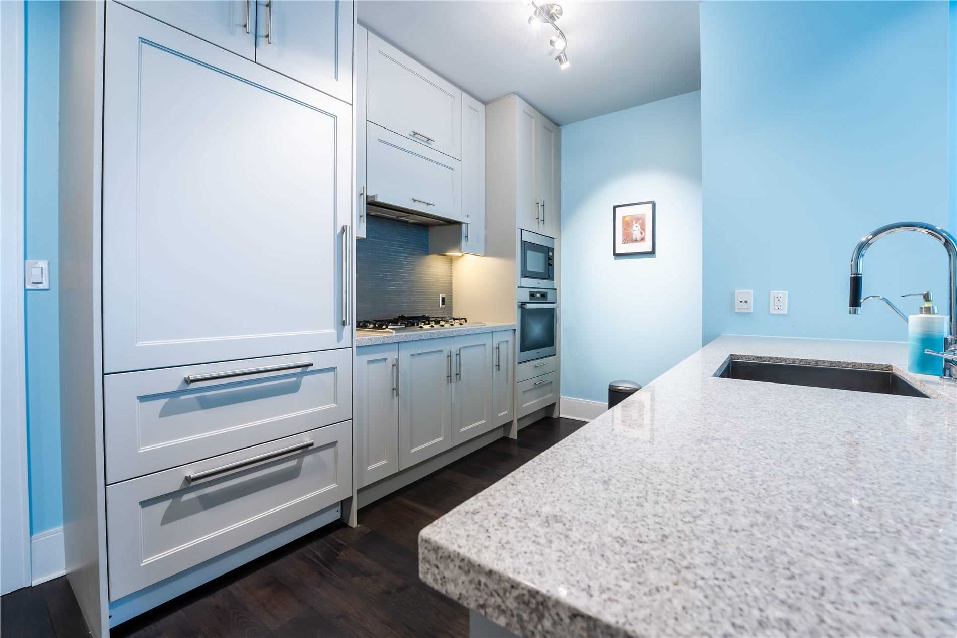 29 Queens Quay E #616