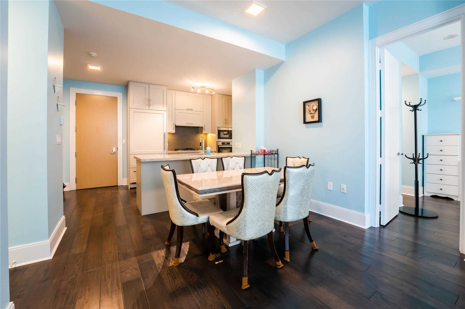 29 Queens Quay E #616