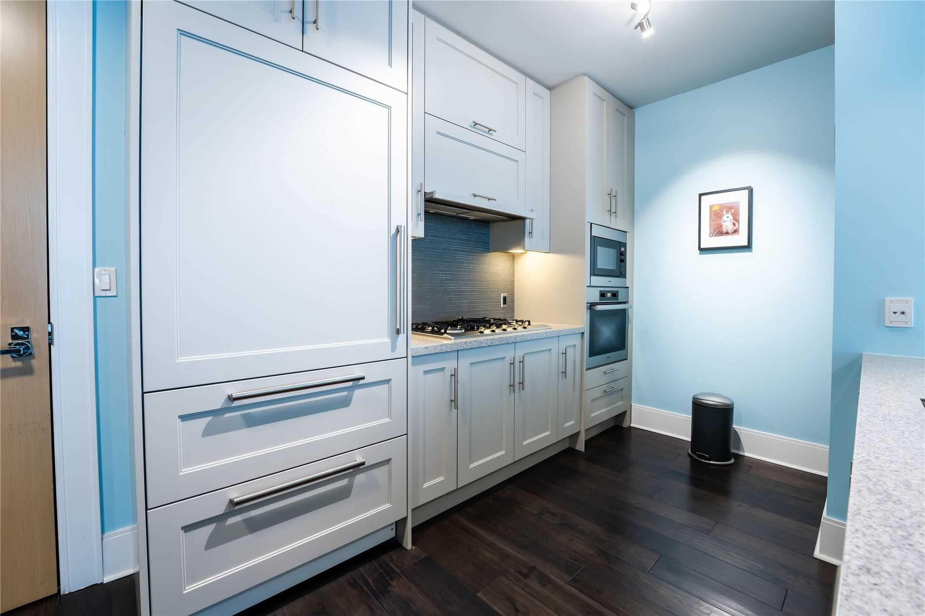 29 Queens Quay E #616