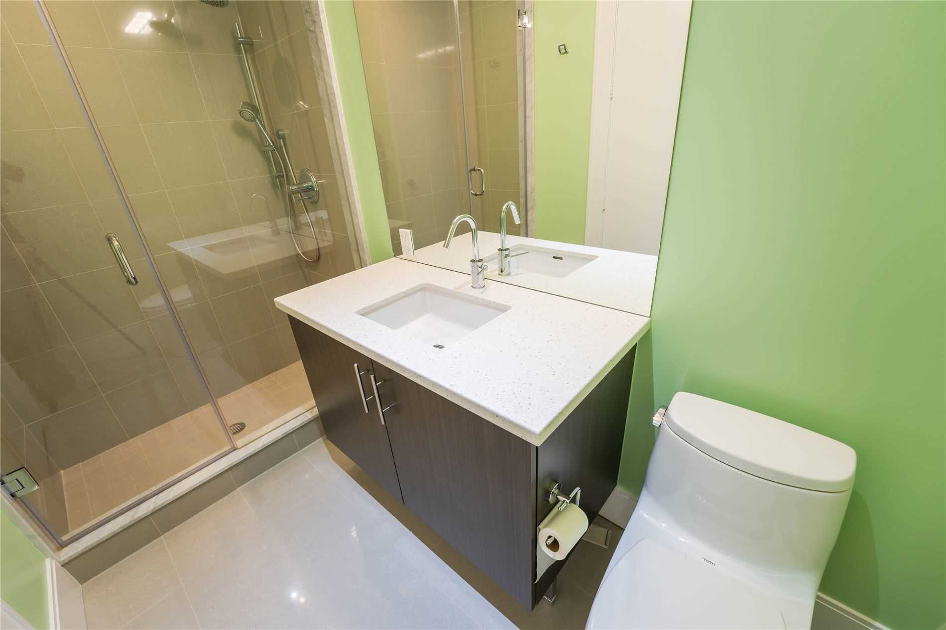 29 Queens Quay E #616