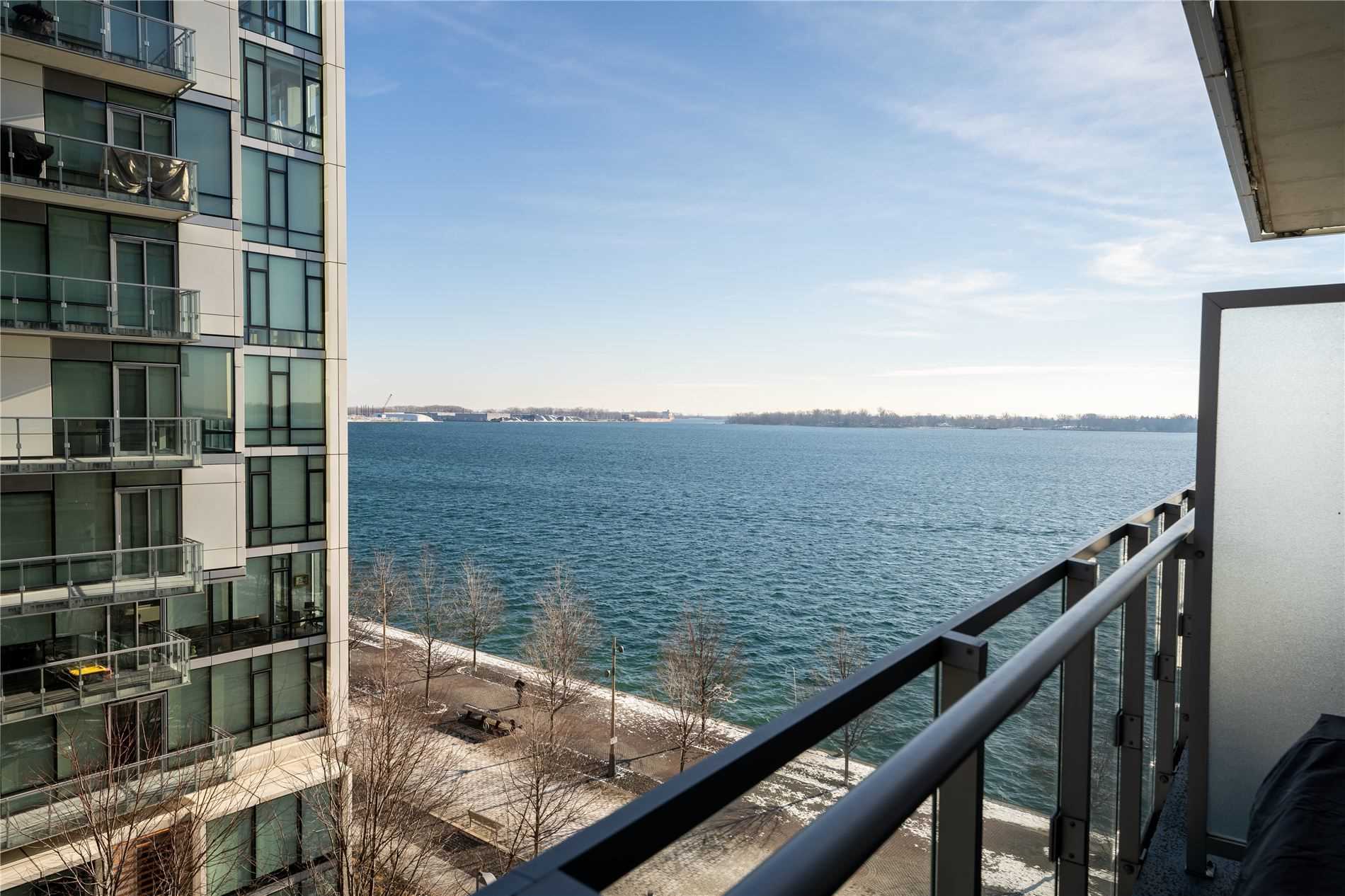 29 Queens Quay E #616