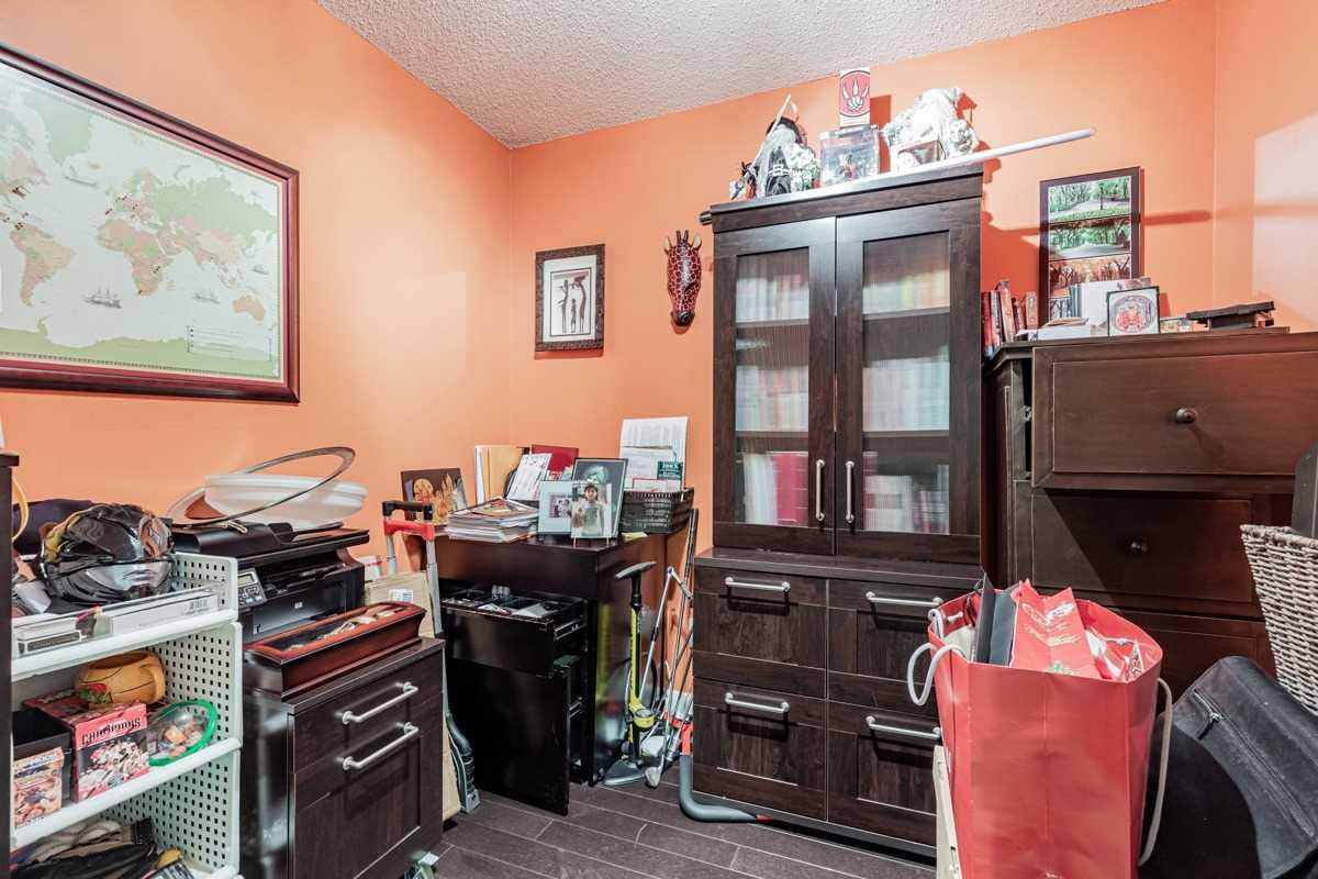 4978 Yonge St, #601
