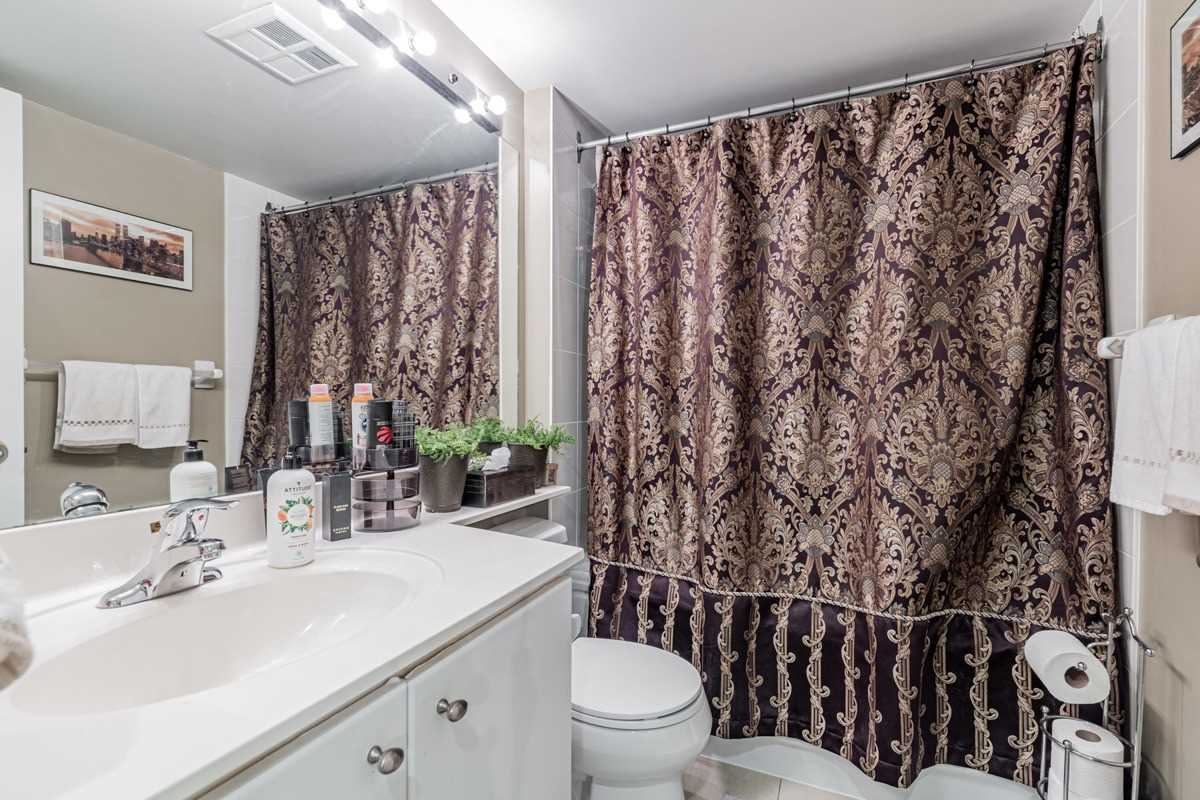 4978 Yonge St, #601