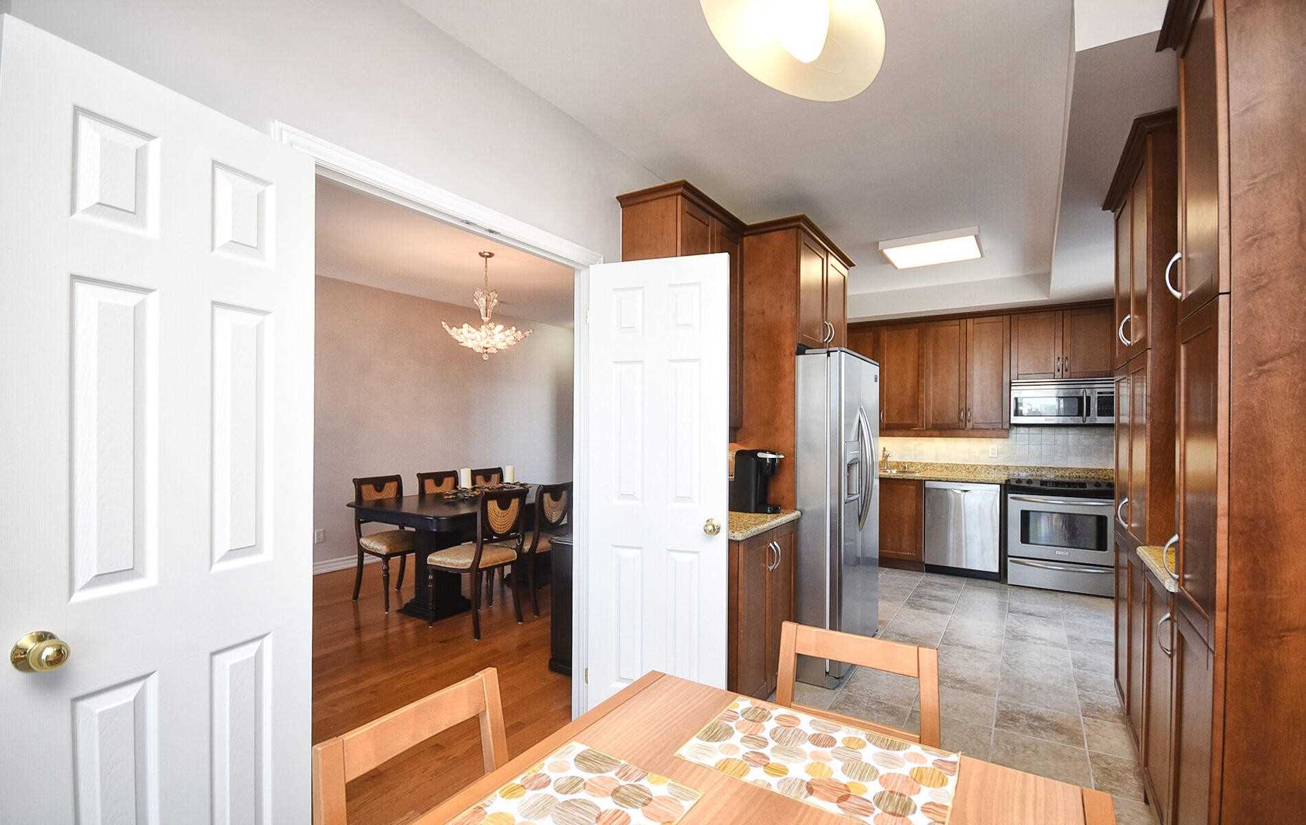4200 Bathurst St, #705