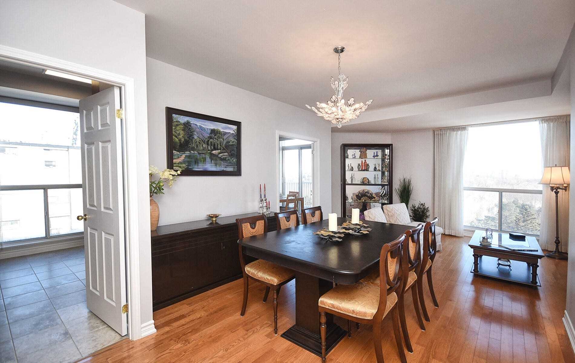 4200 Bathurst St, #705