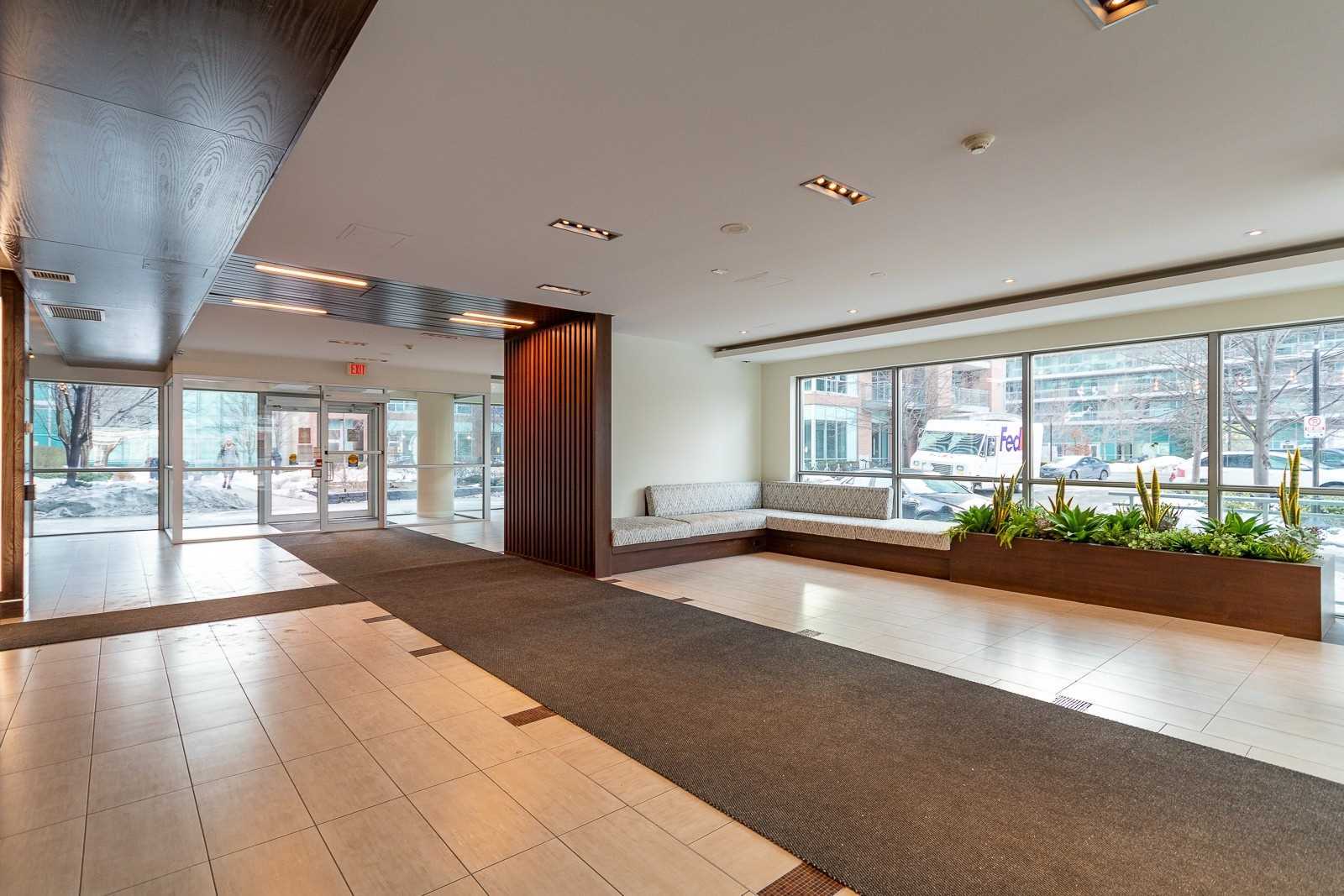 80 Western Battery Rd, #1812
