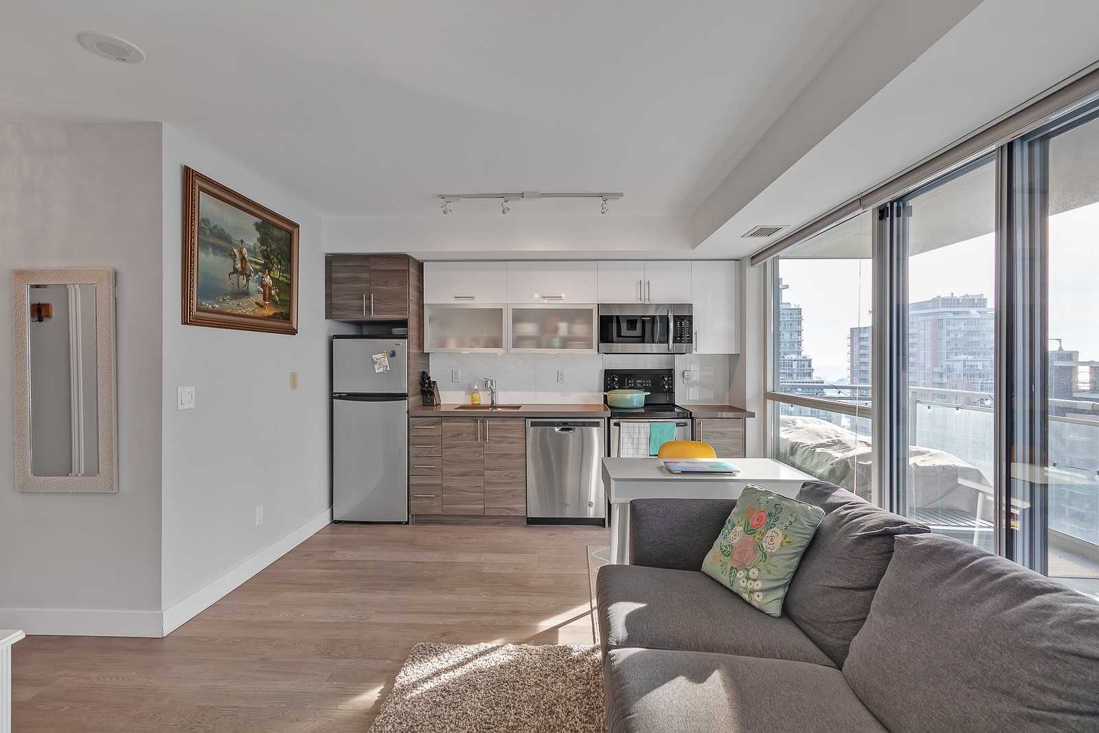 80 Western Battery Rd, #1812